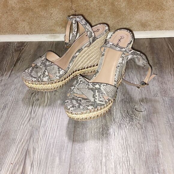 Qupid faux snakeskin 5" wedges Sz 9 - Picture 1 of 7